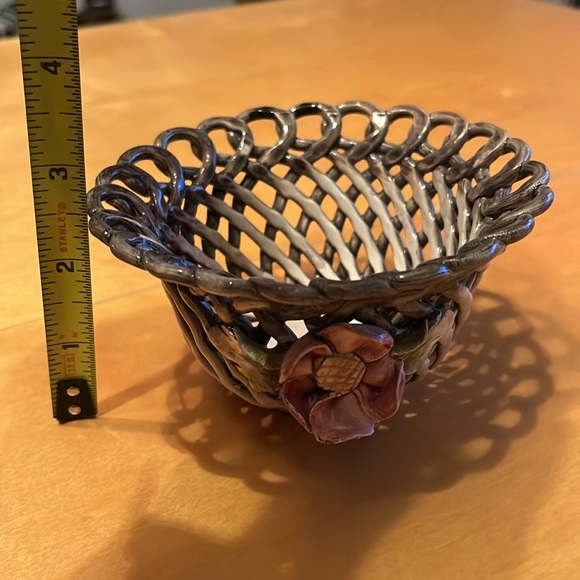 Vintage Capodimonte Basket - Picture 8 of 8